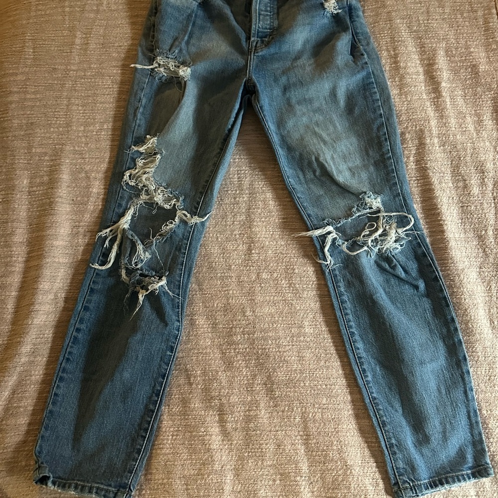 Distress - button up - high waisted - straight leg